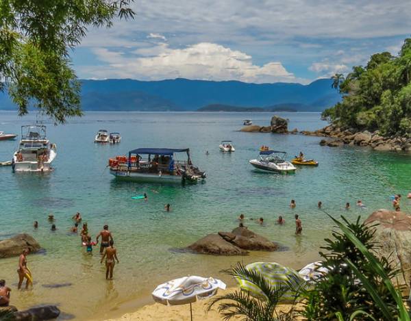 Passeios de Lancha em Ubatuba - Ilha das Couves