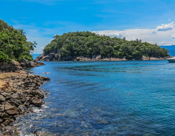 Passeios de Lancha em Ubatuba - Ilha das Couves