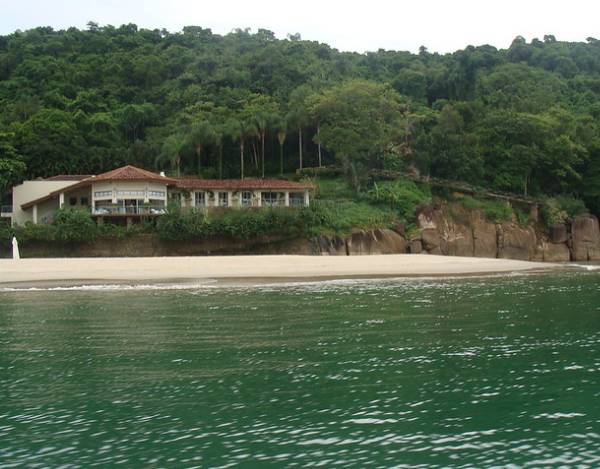 Passeios de Lancha em Ubatuba - Ilha dos Porcos